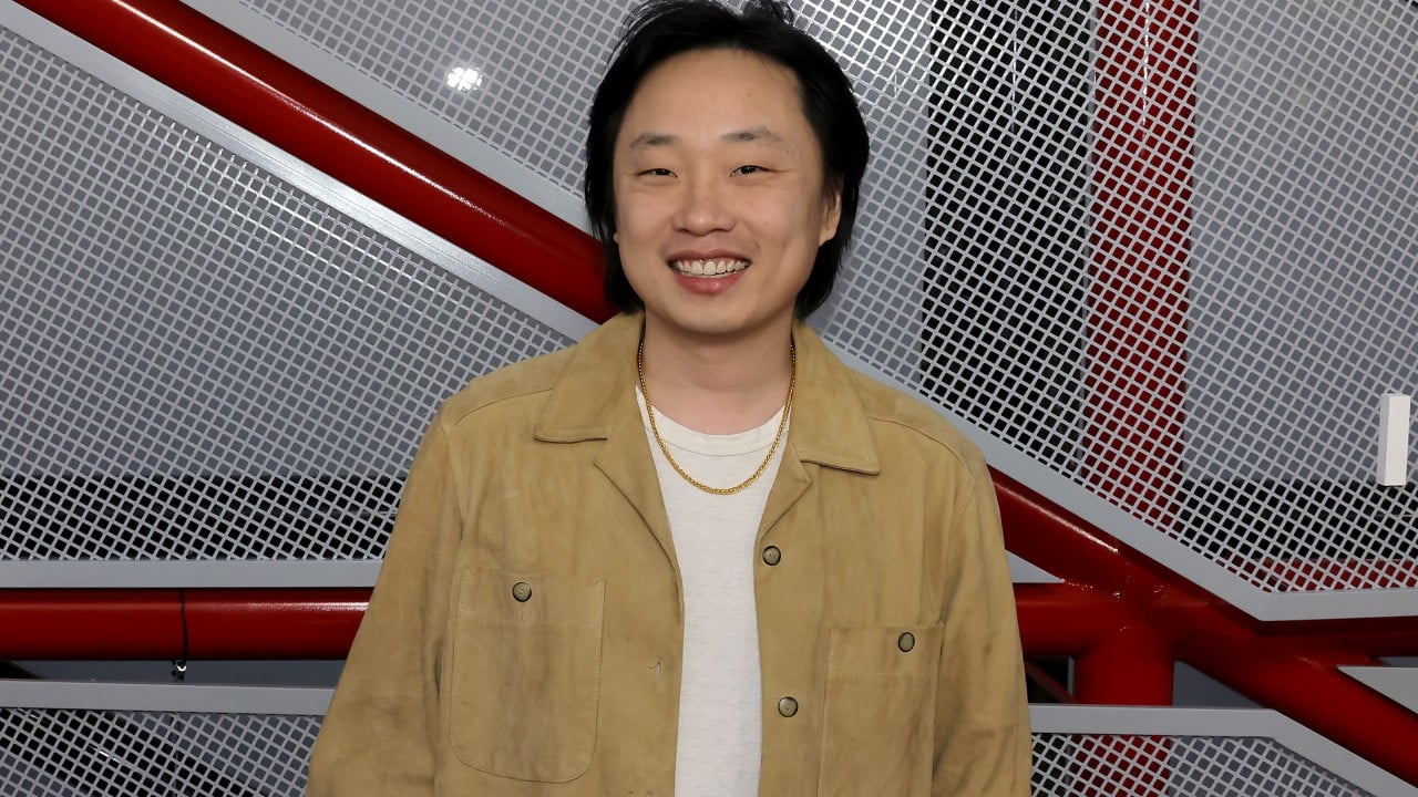 Buille faoi thuairim cé mhéad? Jimmy O. Yang i Hong Cong Buille faoi thuairim cé mhéad? Jimmy O. Yang i Hong Cong