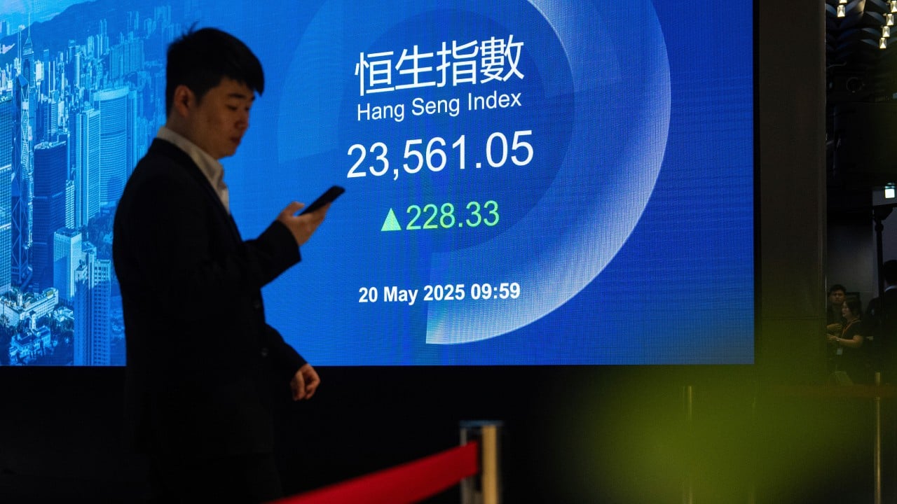 Wealthy investors see ‘time to buy’ Hong Kong stocks amid trade war: Standard Chartered