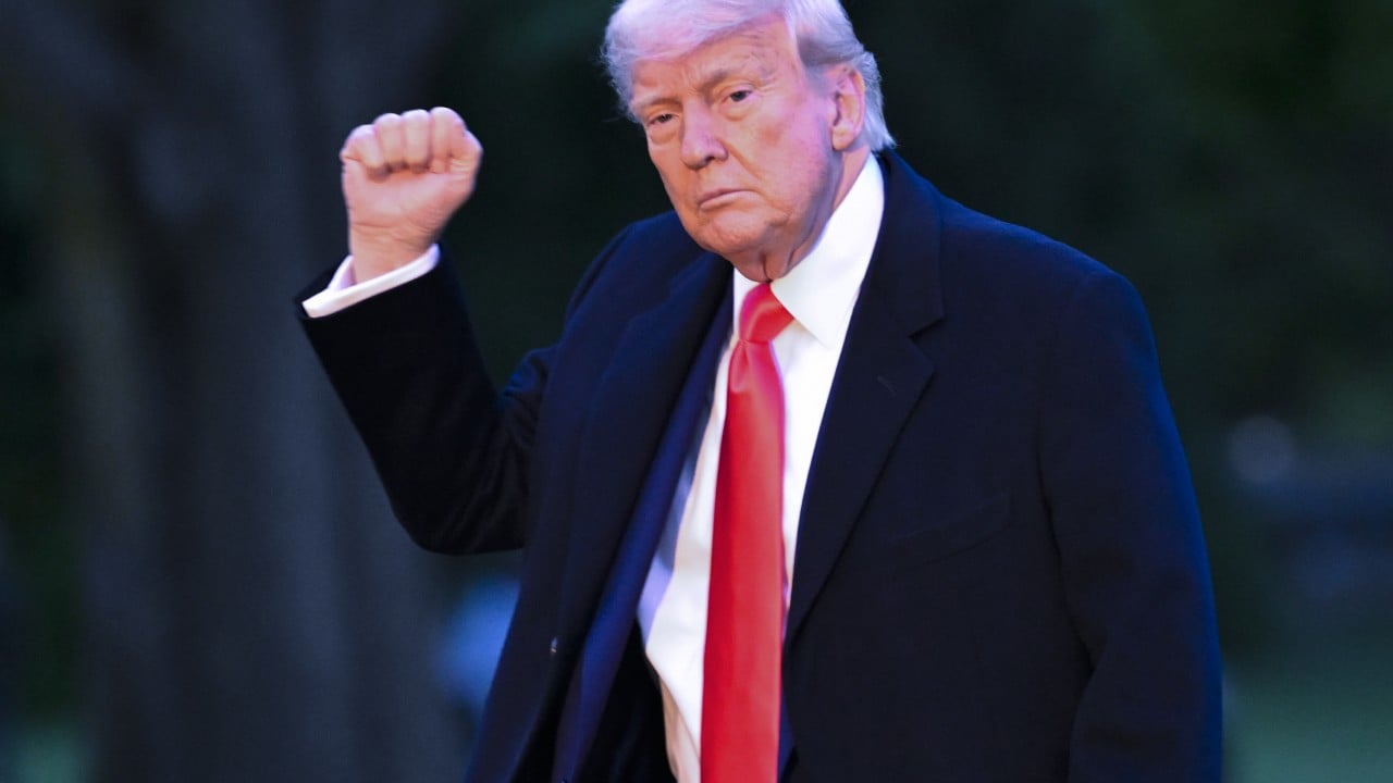 Titeann na margaí nuair a ardaíonn Trump bagairtí trádála arís, ag díriú ar Apple, AE Titeann na margaí nuair a ardaíonn Trump bagairtí trádála arís, ag díriú ar Apple, AE