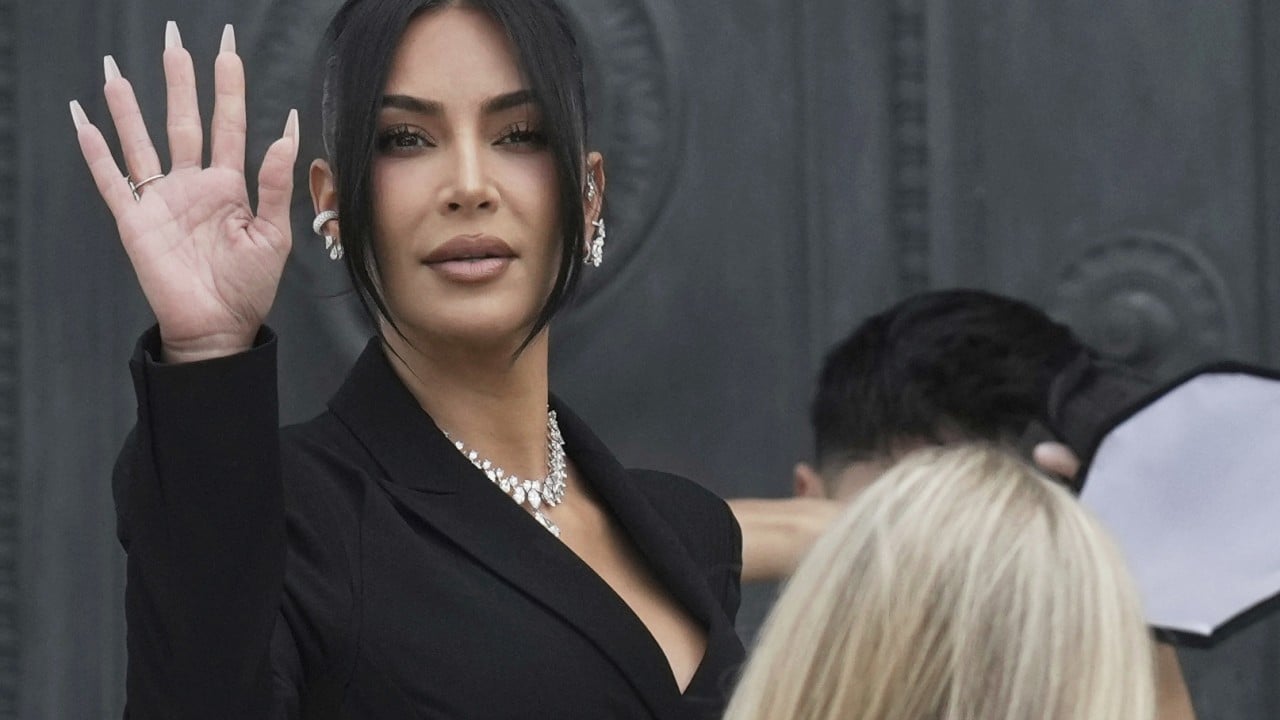 Faightear “Robbers Seanathair” Kim Kardashian ciontach, ach ní thiocfaidh siad i bpríosún Faightear “Robbers Seanathair” Kim Kardashian ciontach, ach ní thiocfaidh siad i bpríosún