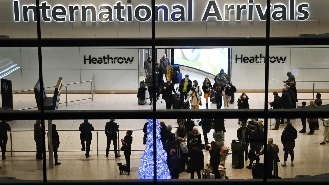 Why are fewer wealthy Chinese likely to emigrate this year?