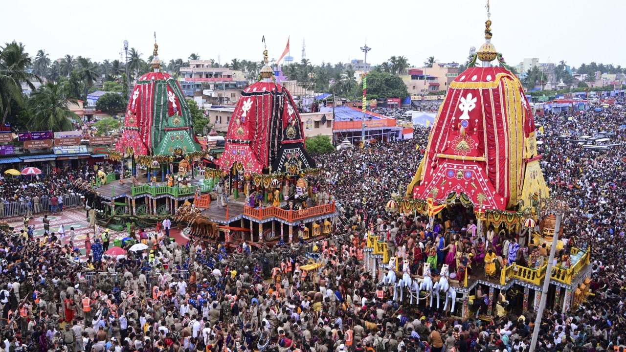 3 Killed, Dozens Injured in Eastern India Hindu Festival Stampede