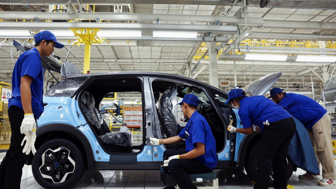 China Signals Major Economic Reset Amid Growth, Investment Challenges