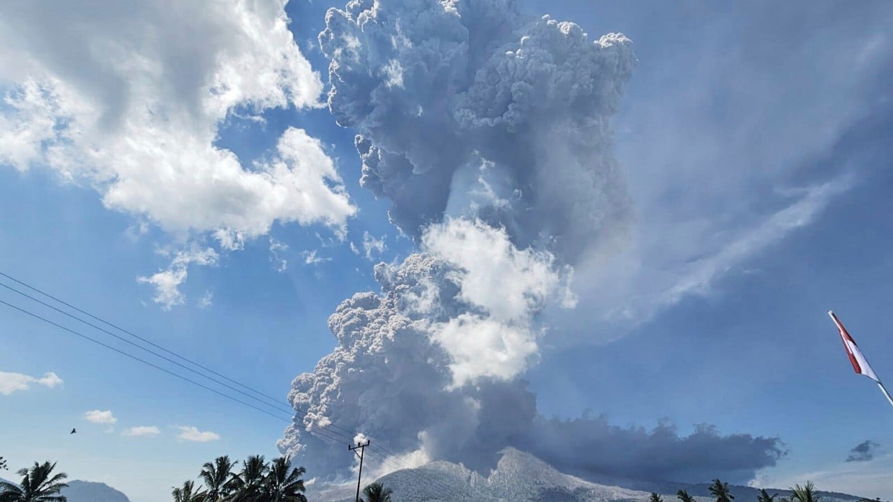 Indonesia's Mount Lewotobi Laki-Laki Erupts, Sends 18km Ash Cloud, Raises Alert