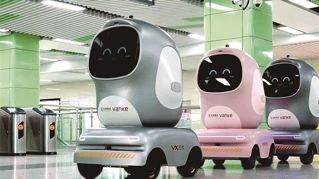 Shenzhen Deploys Autonomous Robots for Subway Store Deliveries