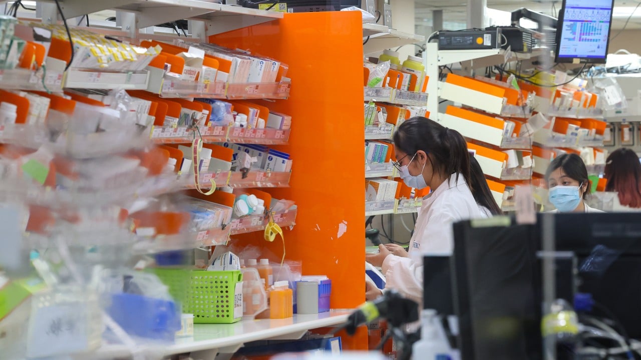 Hong Kong public hospital patients to pay 20% less for drugs