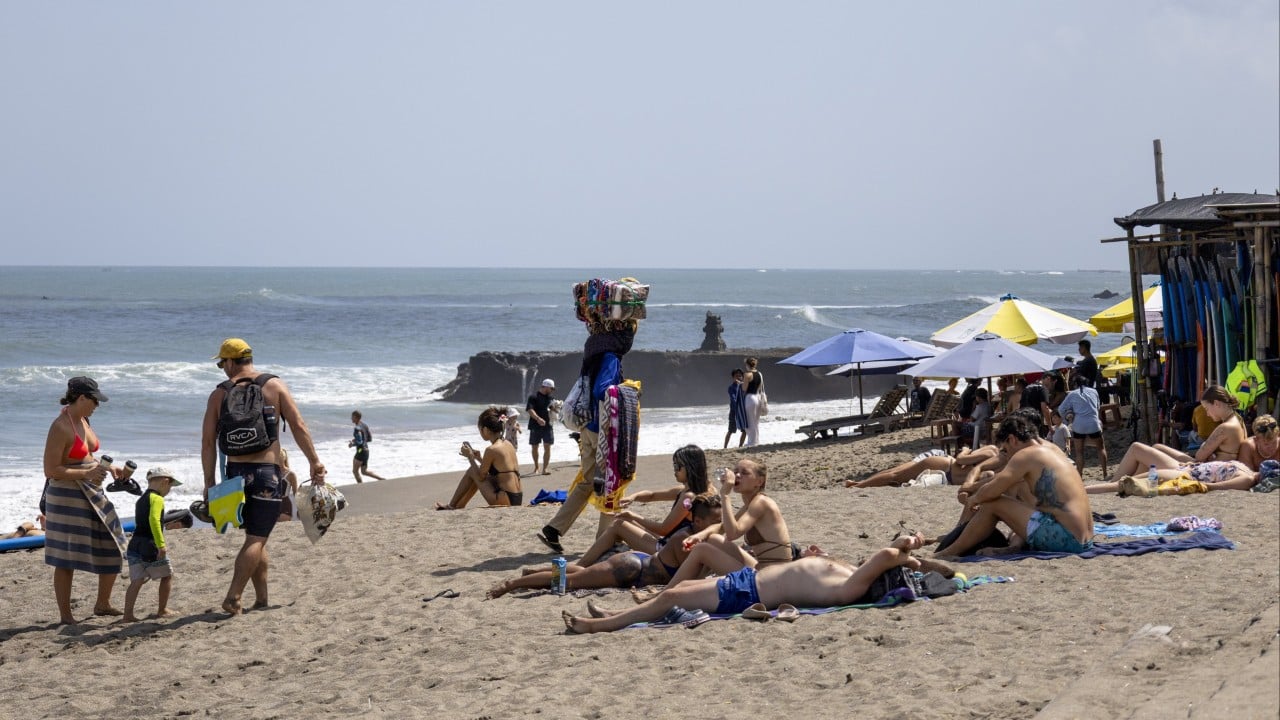 Thailand-Cambodia row benefits Bali, as tourists trade temples for beaches