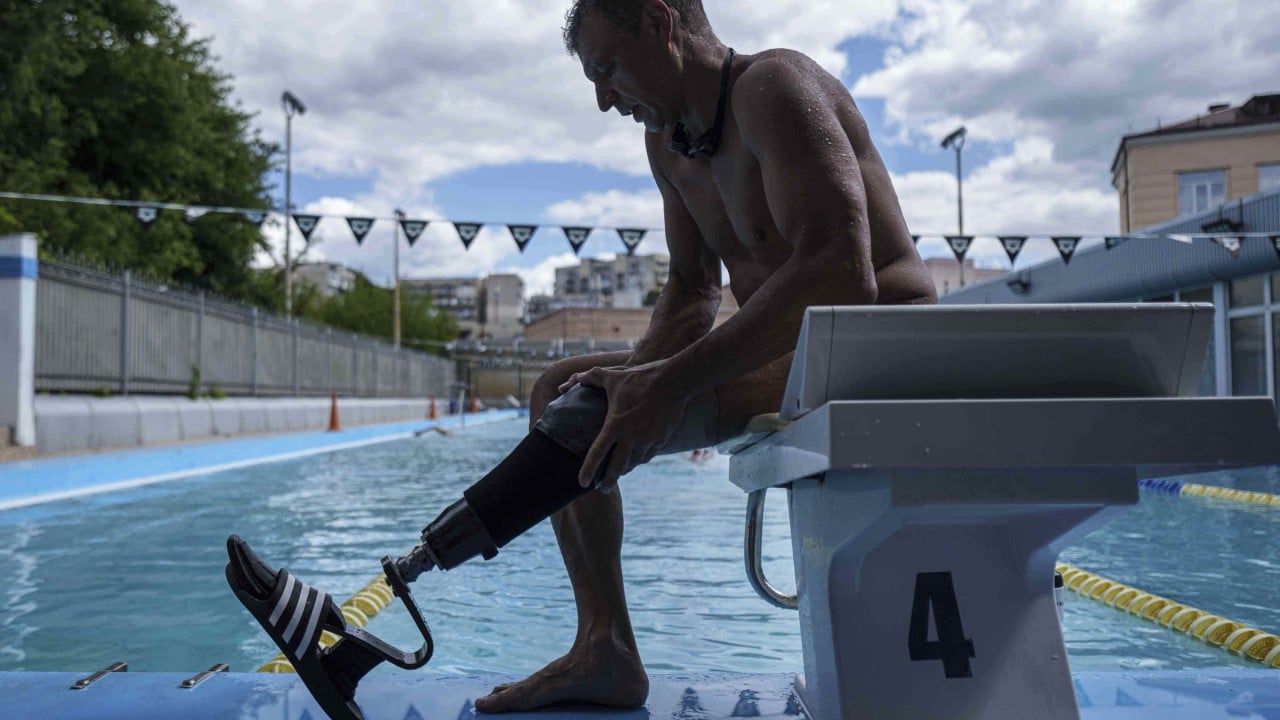 Ukrajinski vojni veterani s plavanjem čez Bospor proslavili Dan neodvisnosti