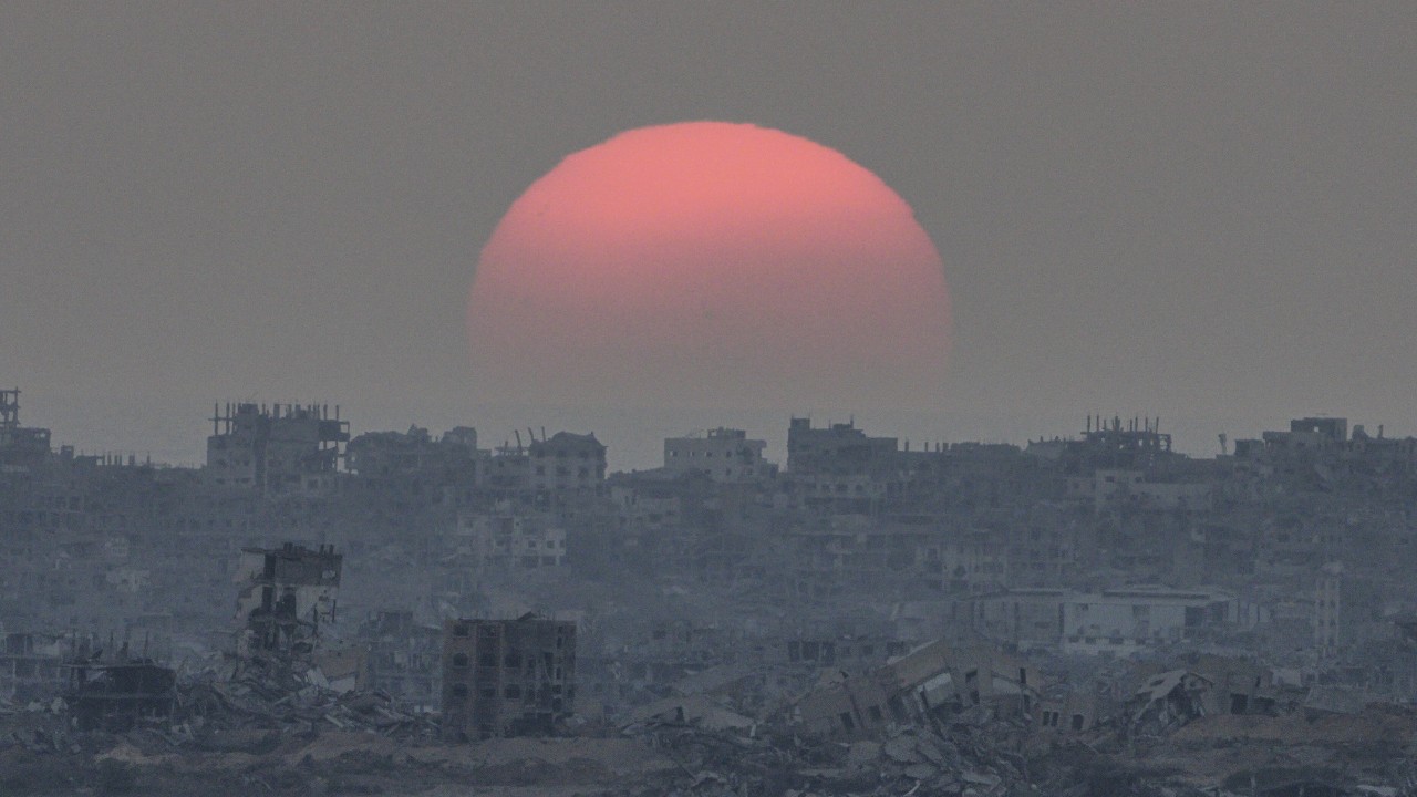 Trump holds meeting on Gaza with Tony Blair and Jared Kushner