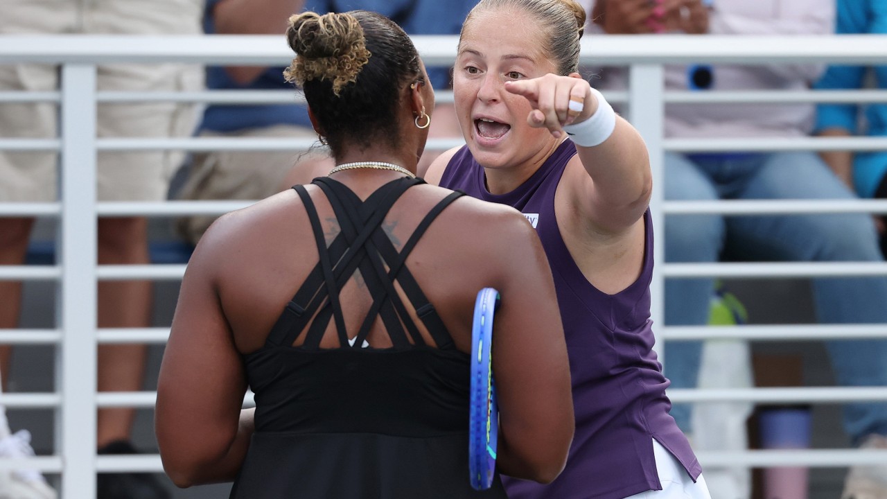 Osaka steps in to slam Ostapenko over heated US Open row with black player