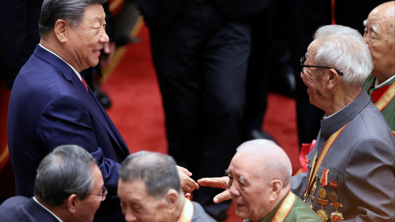 Xi greets veterans at V-Day gala stressing Chinese narrative of WWII
