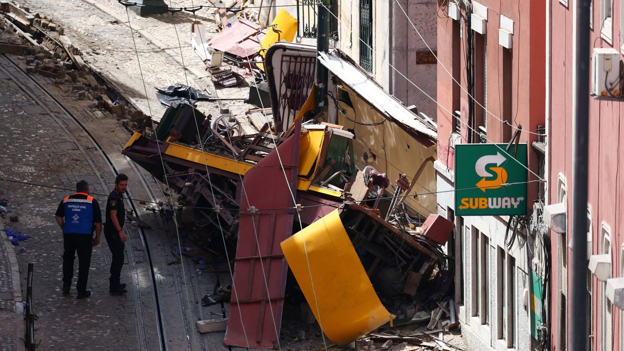 2 Koreans and a Swiss national among 16 dead in Lisbon tram crash