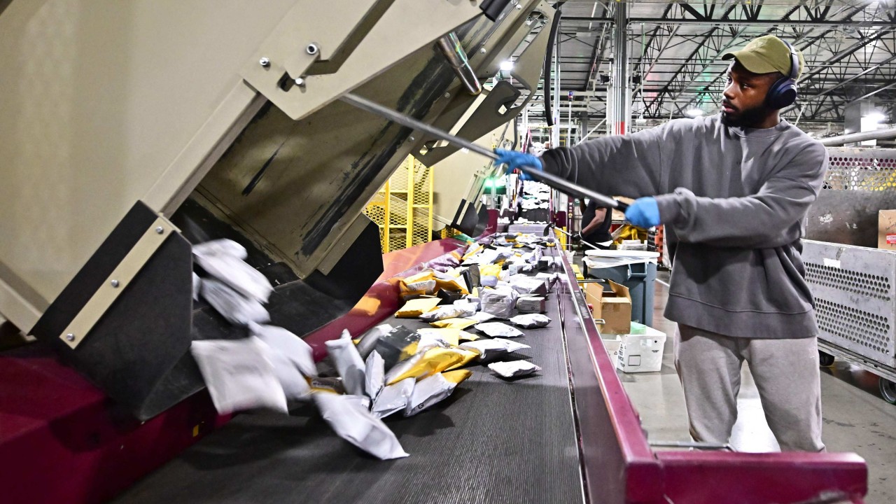 Mail on hold: 88 postal operators suspend services to US over tariffs