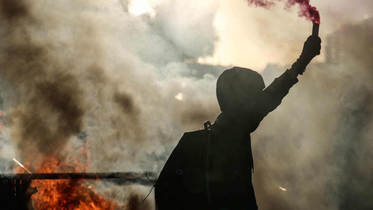 New French prime minister greeted with fiery protests on first day at work