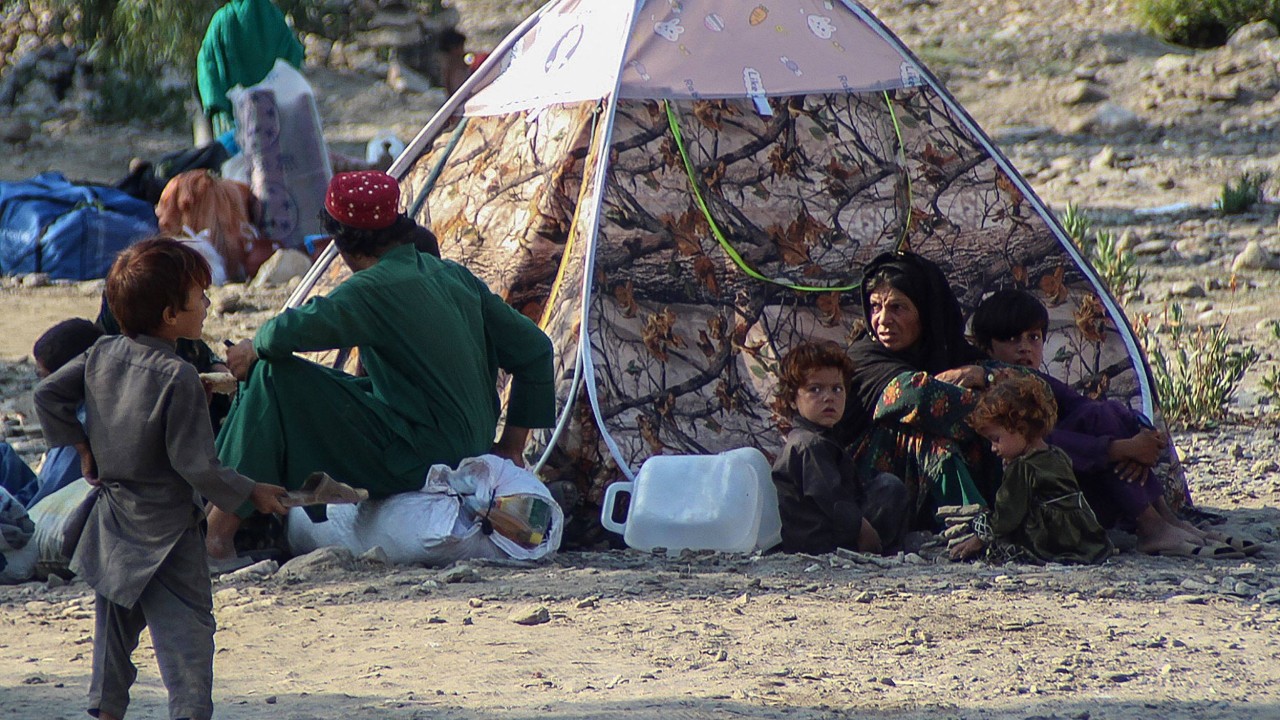 Potresi v Afganistanu povzročili medgeneracijsko krizo zaradi uničenih domov in pomanjkanja pomoči