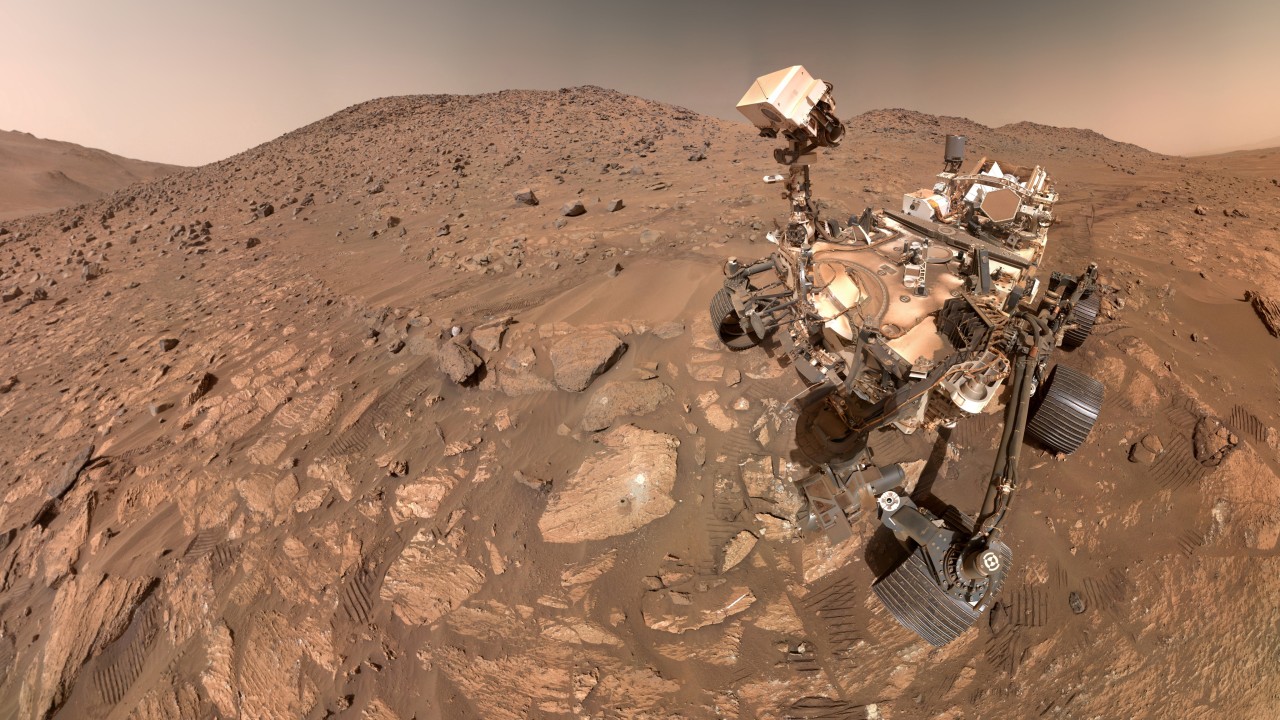 Speckled rocks ‘clearest sign’ yet of ancient life on Mars, Nasa says