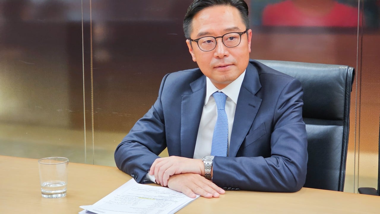 Standard Chartered expects Fed to cut interest rate by 50 basis points