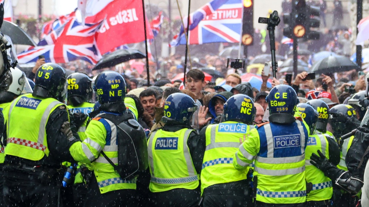 UK police vow ‘further arrests’ after violent far-right London rally
