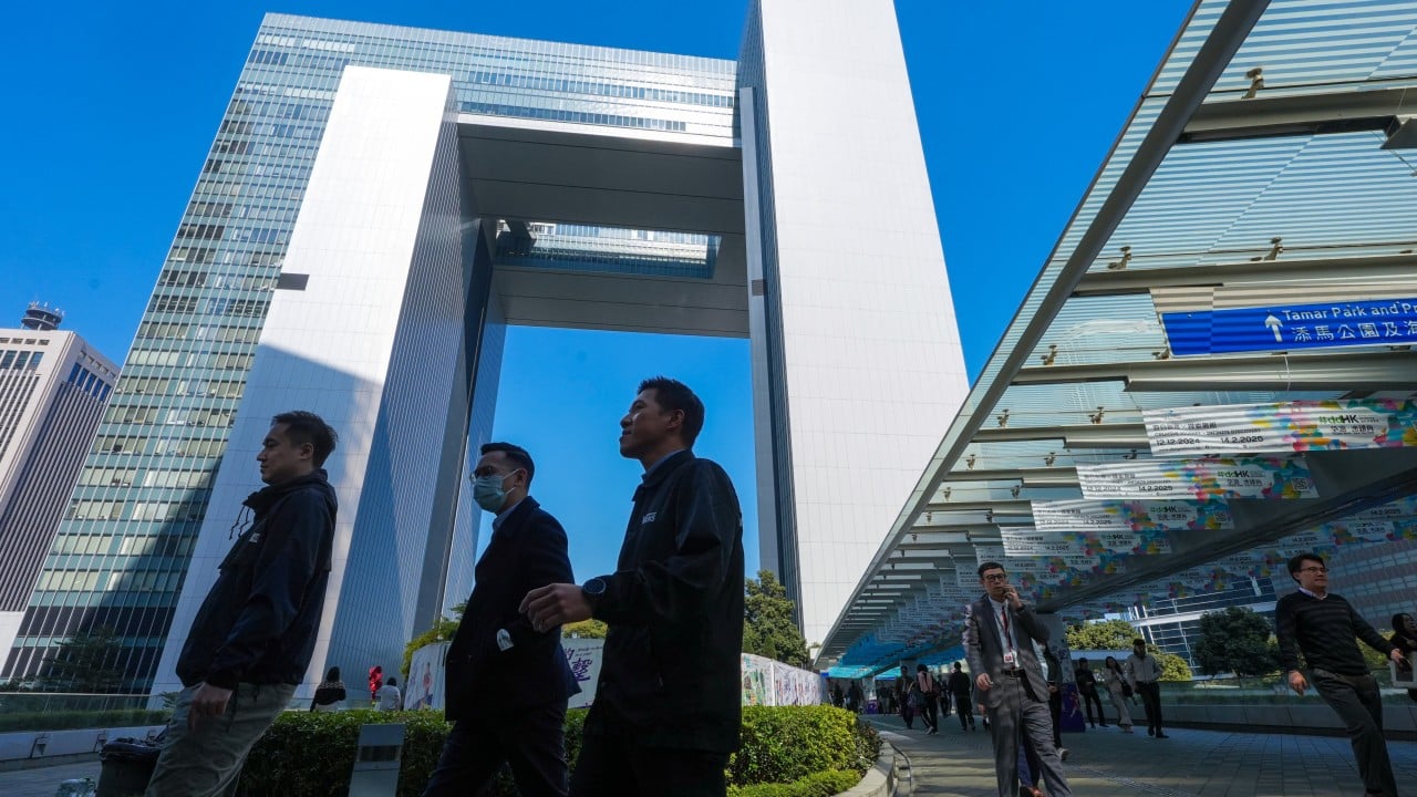 Top Hong Kong civil servants worried by accountability policy ‘had better go’: Lee