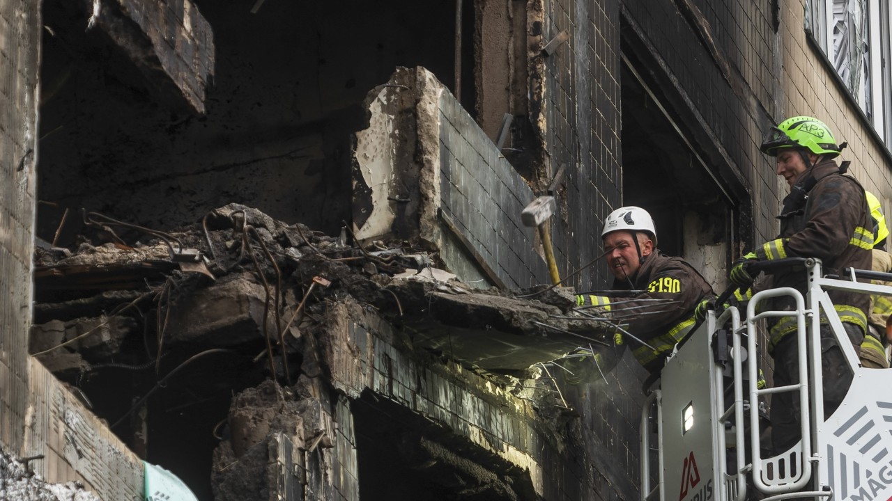 Russia says ‘no signals’ from Ukraine on peace talks as it faces Nato warning