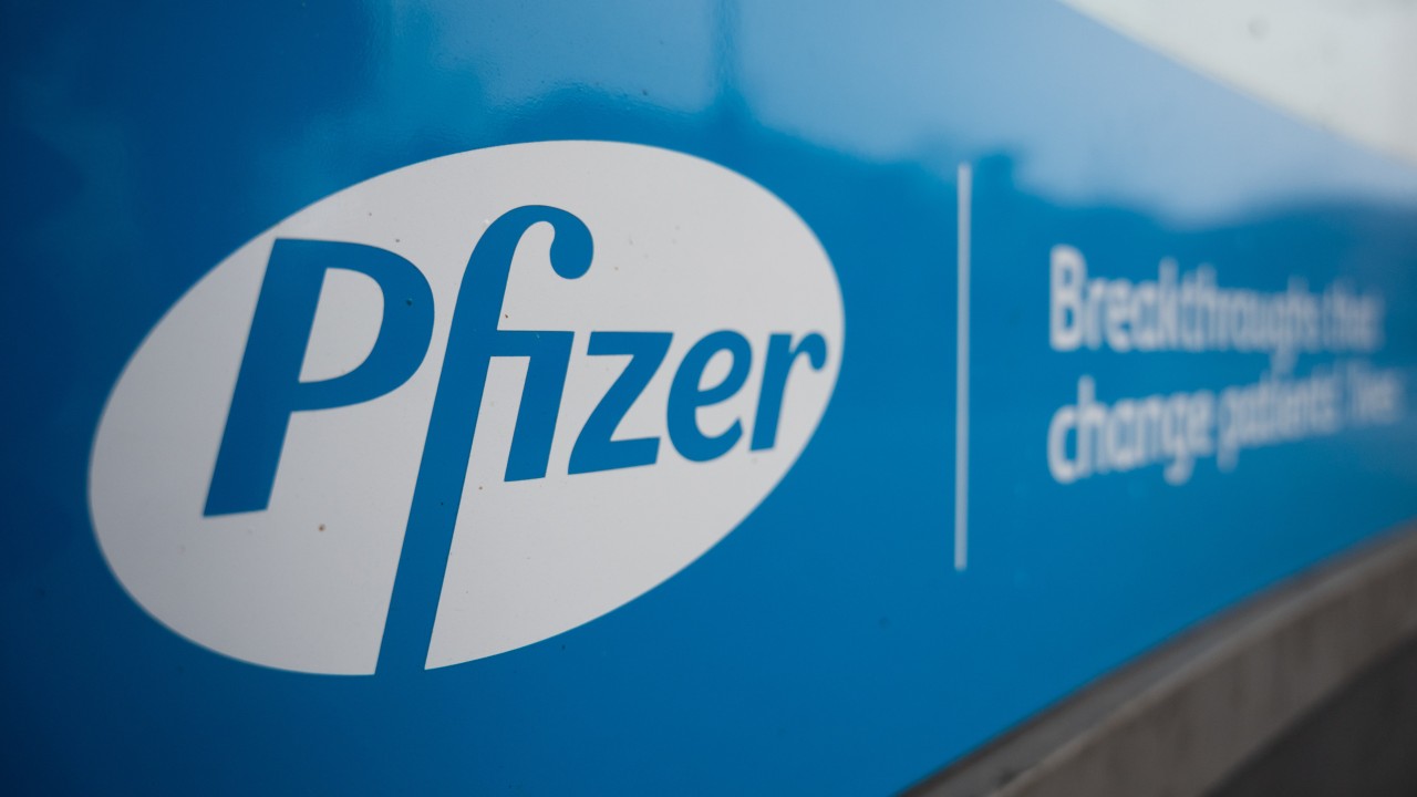 Trump unveils Pfizer price cuts as White House presses drug makers