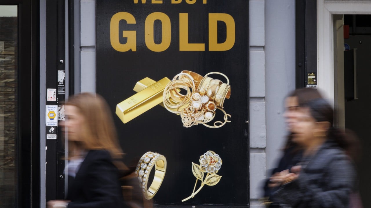 Global uncertainty driving gold prices higher despite bubble fears