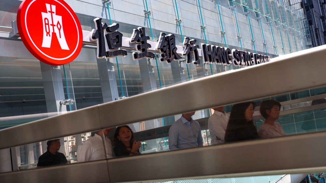 HSBC to take Hang Seng Bank private in surprise bid for efficiency