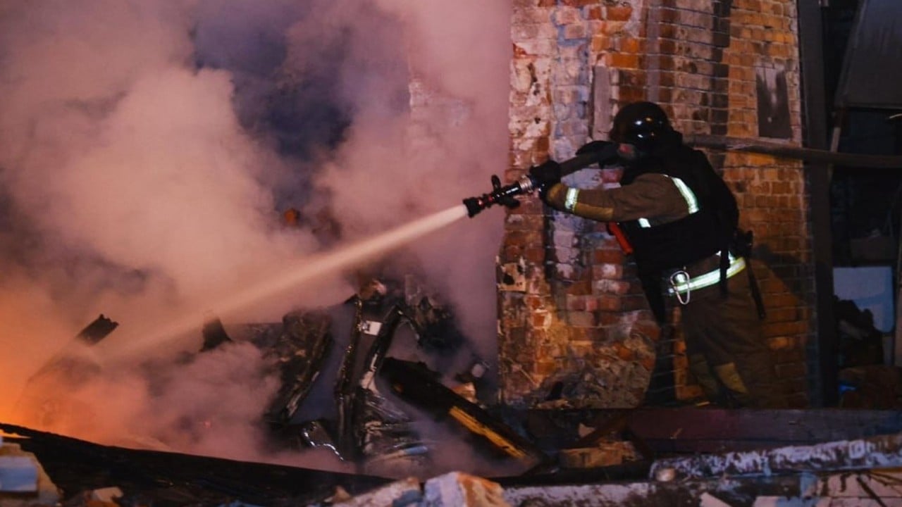 Russia strikes Ukrainian hospital, days before Zelensky meets Trump