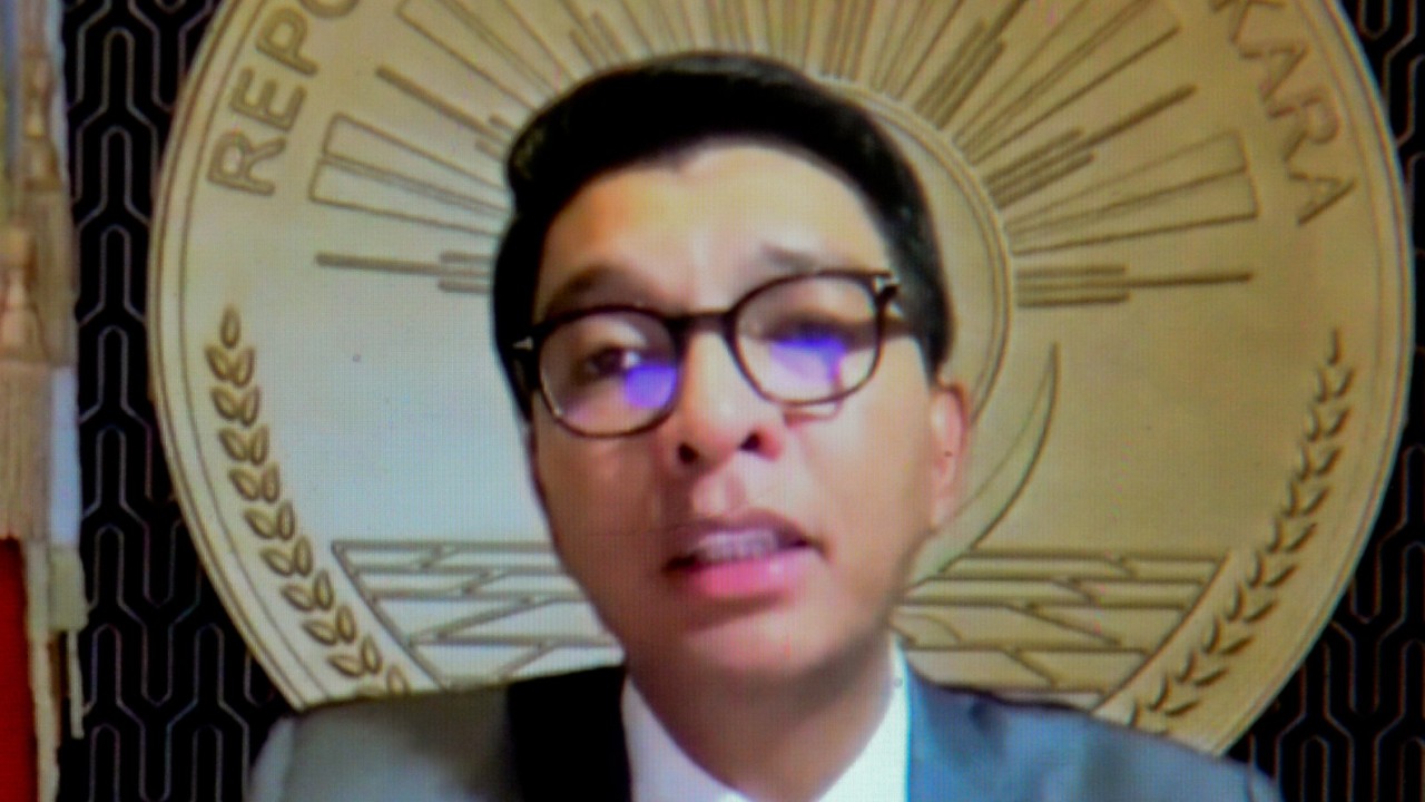 Madagascar’s exiled president dissolves parliament amid coup fears