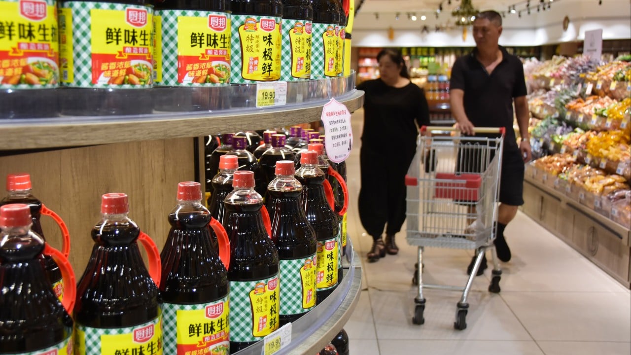 Kitajska se še vedno bori z deflacijo, čeprav so se potrošniške cene septembra nekoliko zvišale