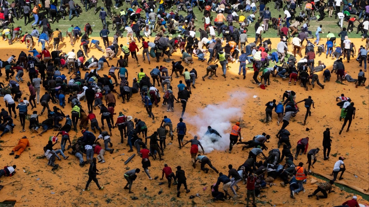 4 dead after Kenyan forces fire shots to disperse crowd mourning Odinga