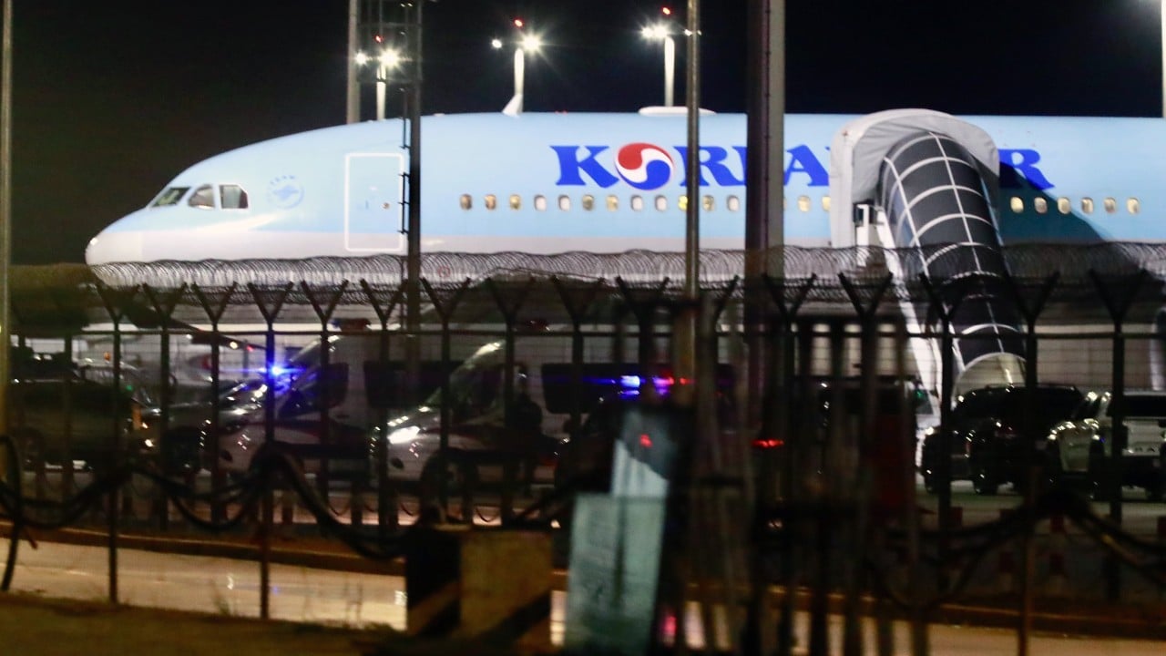 64 South Korean ‘pig butchering’ suspects return home from Cambodia