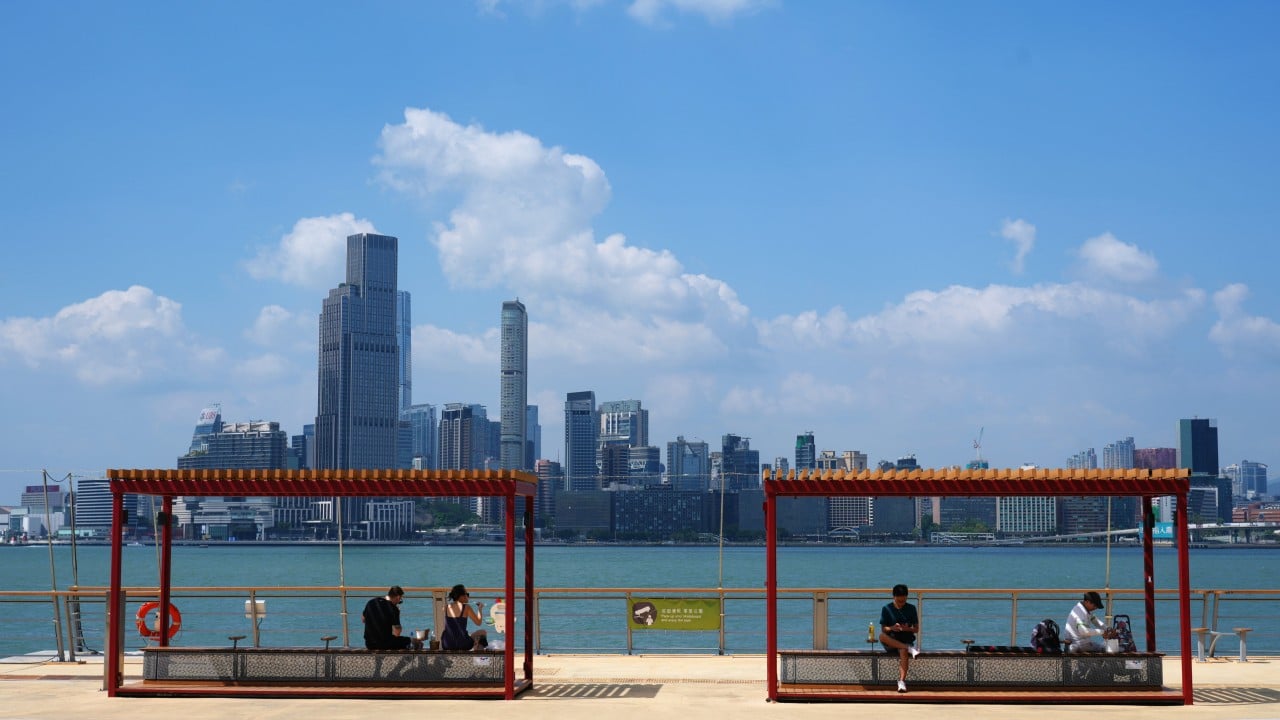 Fengshen: Hong Kong may issue T3 typhoon signal between 5pm and 7pm on Monday