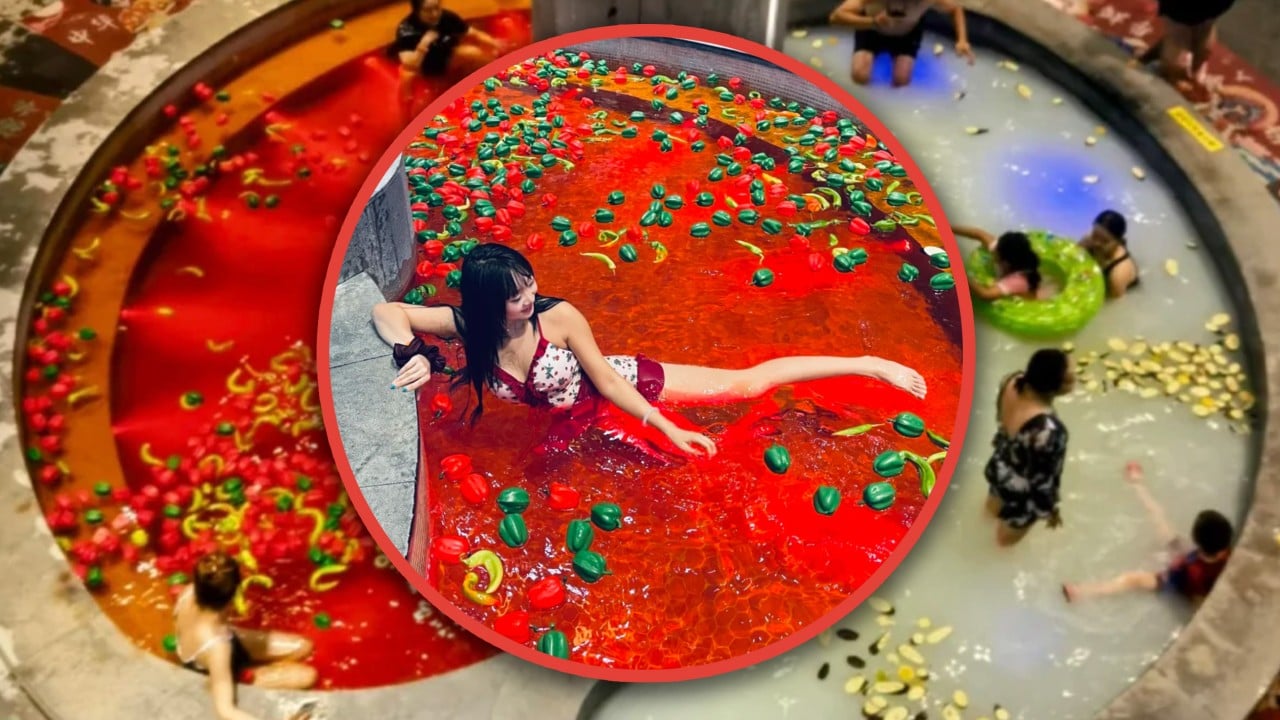 What is China TCM-inspired ‘hotpot bath’ where visitors soak in chilli pepper soup?