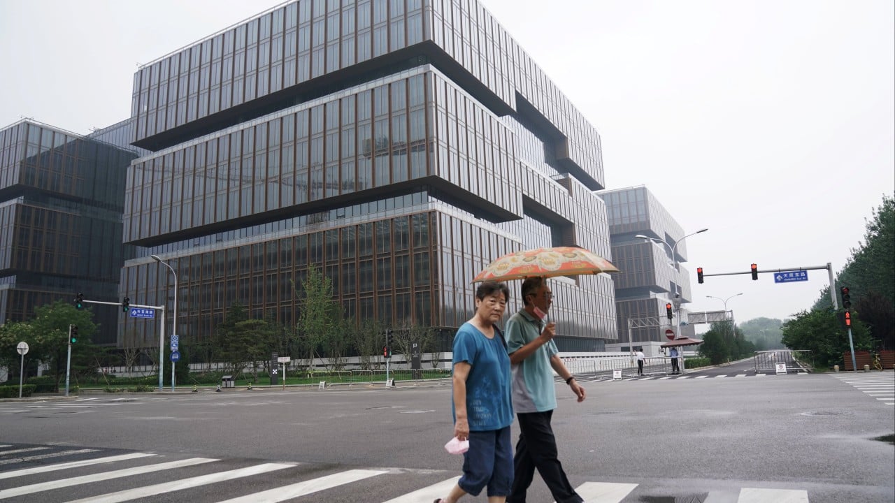AIIB confirms plan for Hong Kong office, with opening expected next year