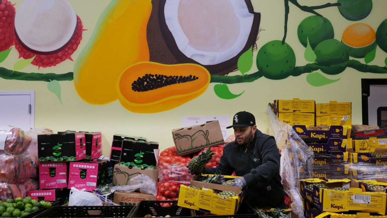 US judges order Trump admin to continue Snap food aid despite shutdown