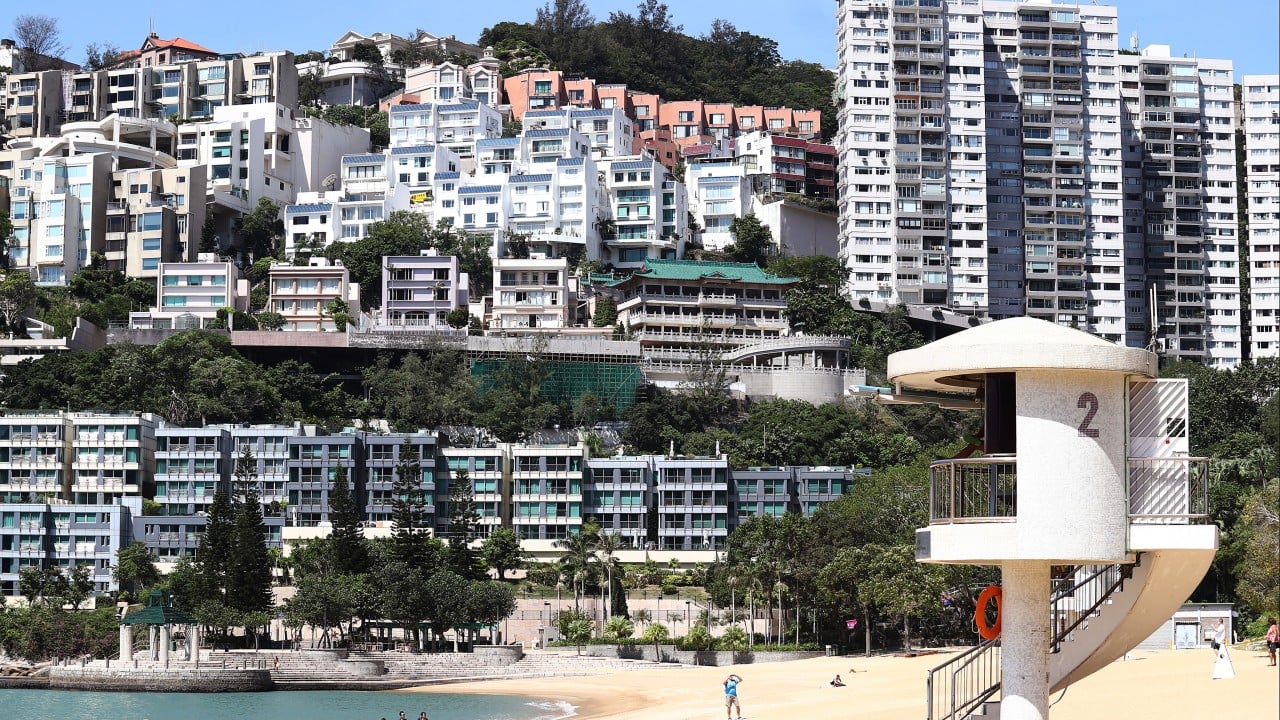 Wealthy mainland Chinese, Western expats drive Hong Kong luxury flat rentals