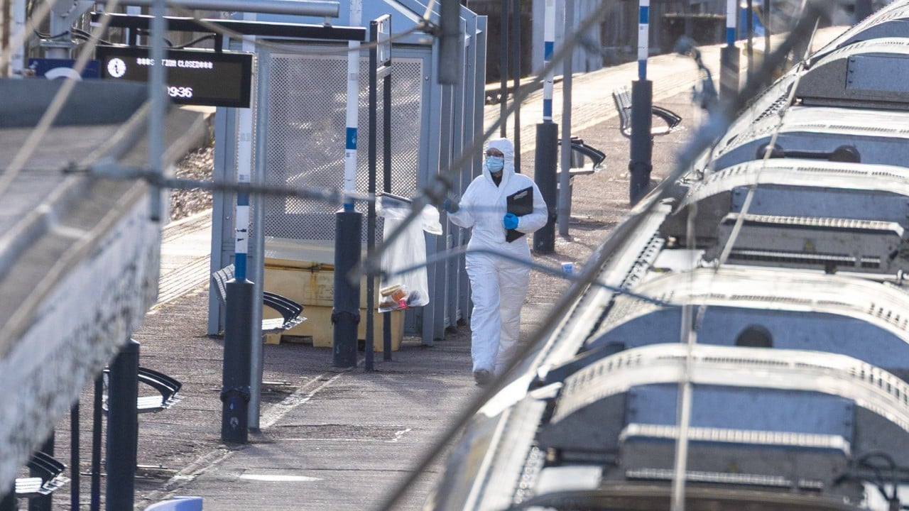 UK police release 1 of 2 men arrested over train stabbings