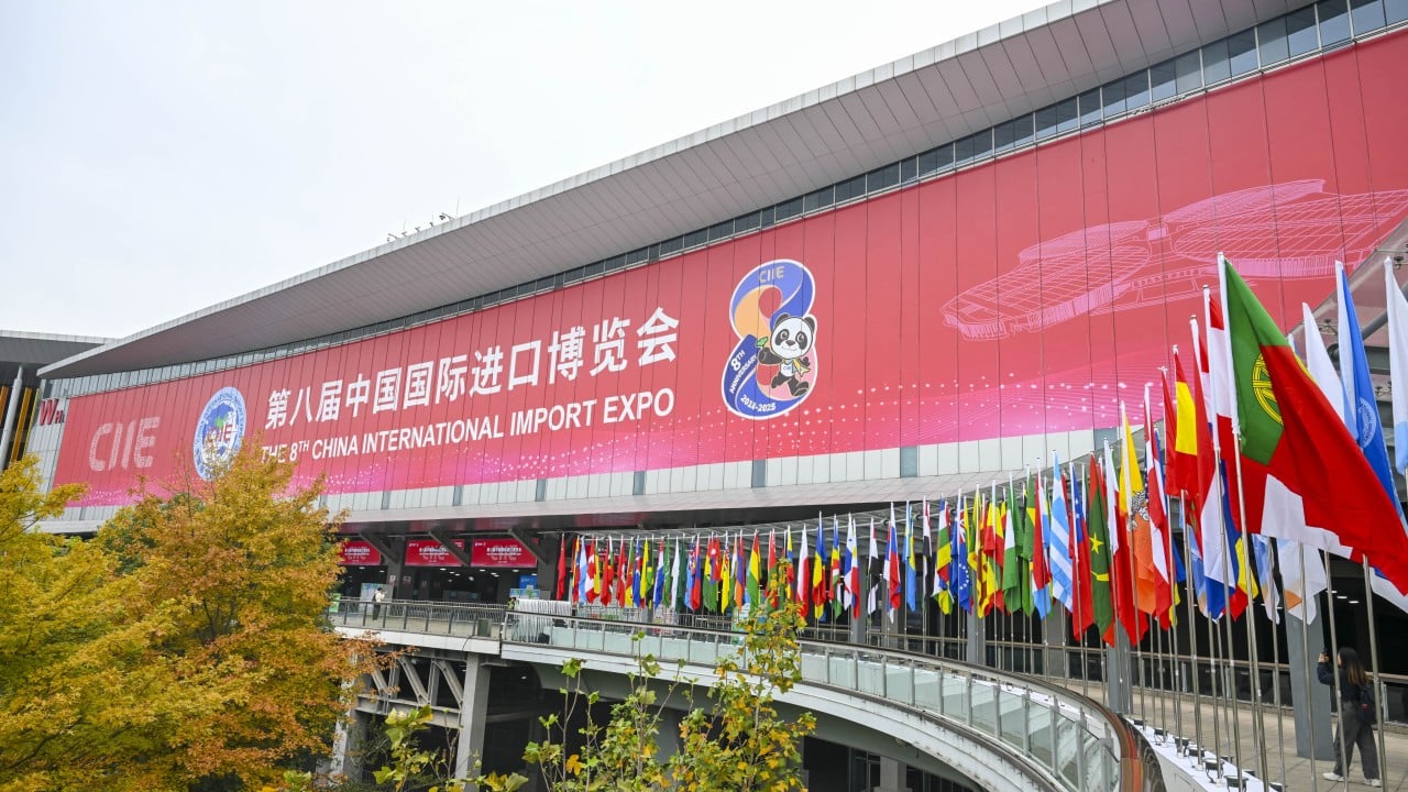 China to ‘embrace free markets and free trade’, premier says at CIIE