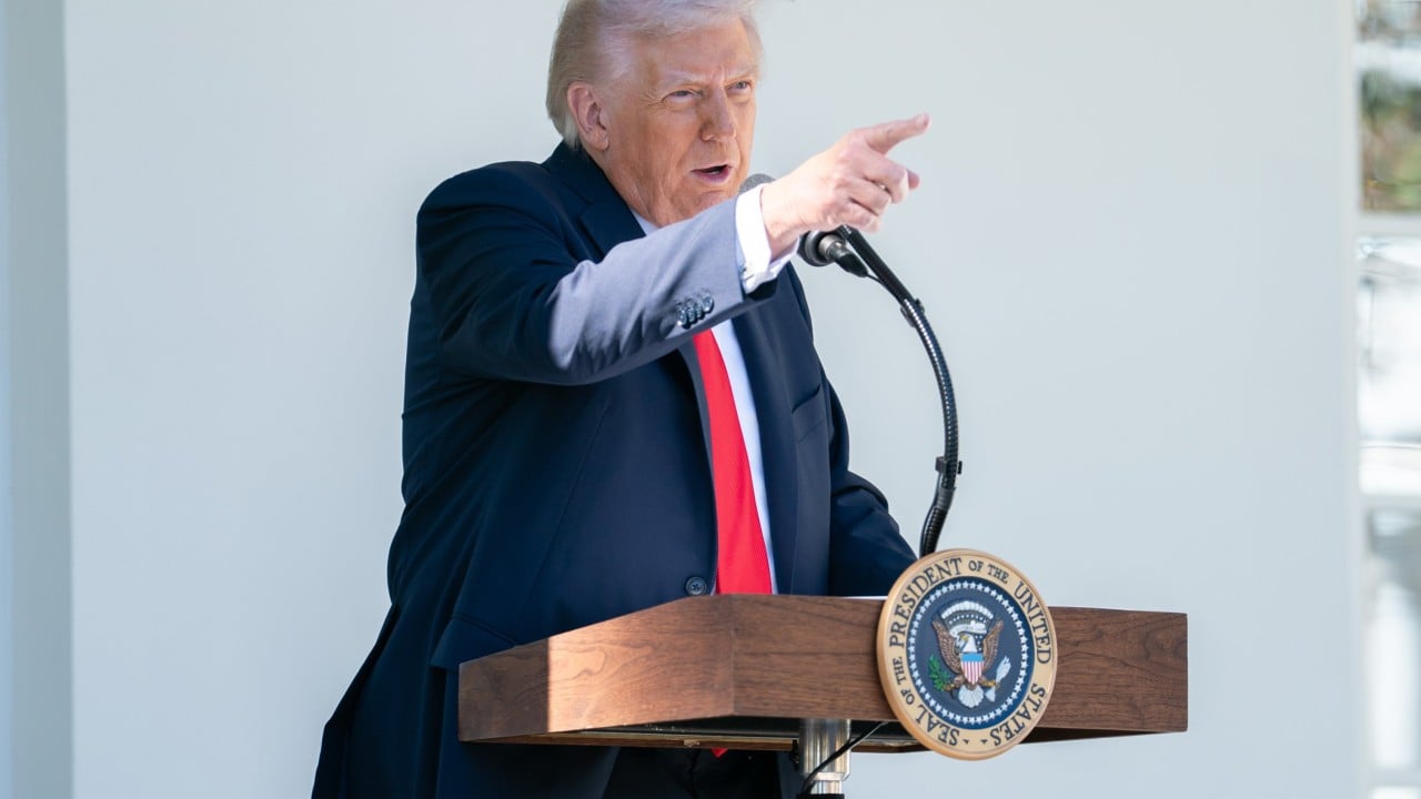 Trump blames ‘kamikaze’ Democrats for longest ever government shutdown