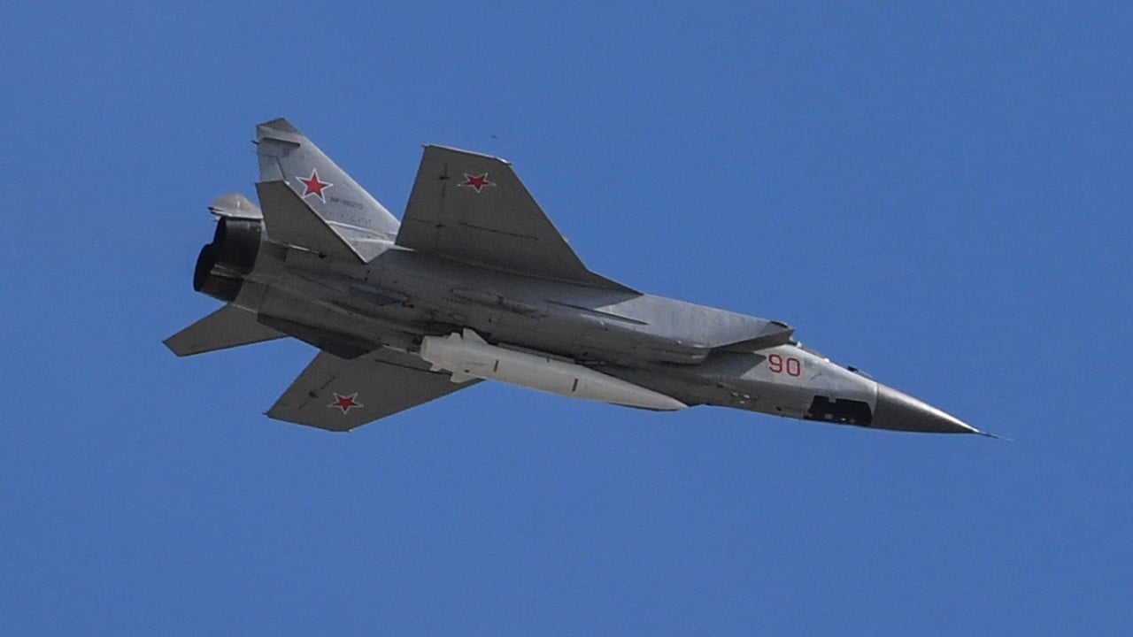 Russia says foiled spy plot to steal MiG-31 jet armed with hypersonic missile