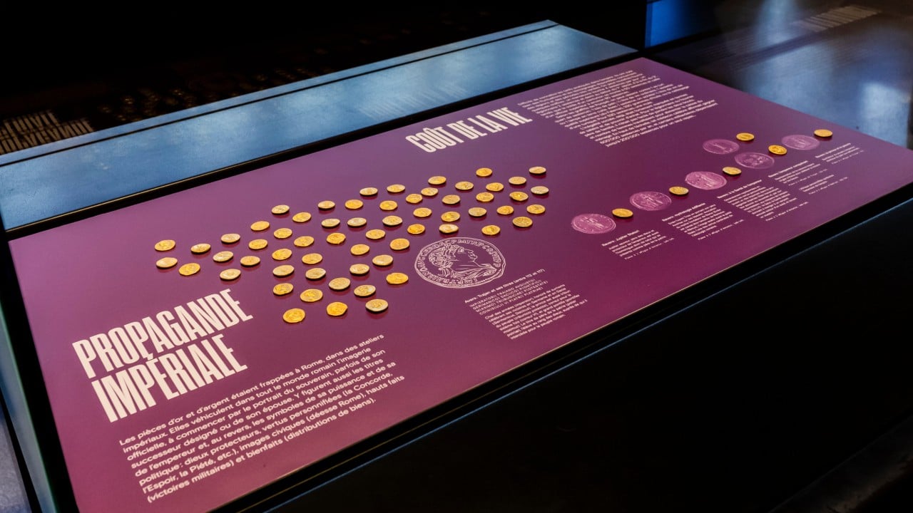 Roparja v švicarskem muzeju ukradla zlate kovance