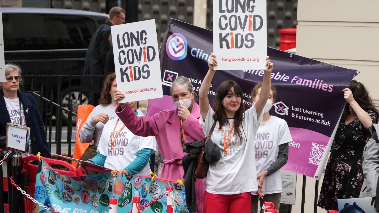 Former UK government slammed for its initial Covid-19 response