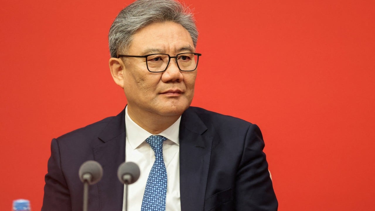 Kitajski minister za trgovino poziva k poglobljenemu sodelovanju med ZDA in Kitajsko na področju trgovine in izraža zaskrbanost zaradi ameriških tarif