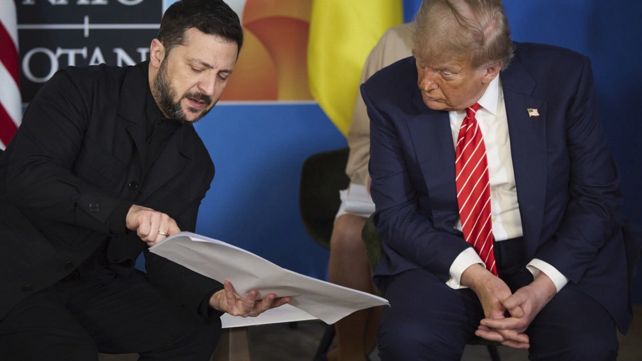 Evropski voditelji iščejo alternative ameriškemu mirovnemu načrtu za Ukrajino, ki je naklonjen Rusiji.