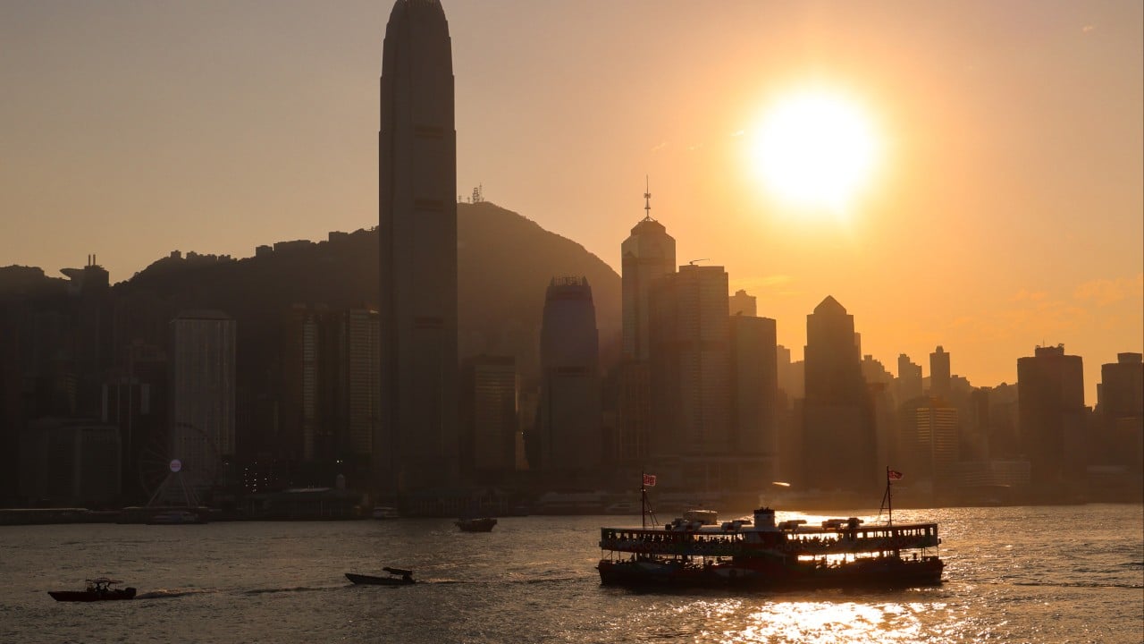 Hong Kong launches professional services platform for mainland Chinese companies