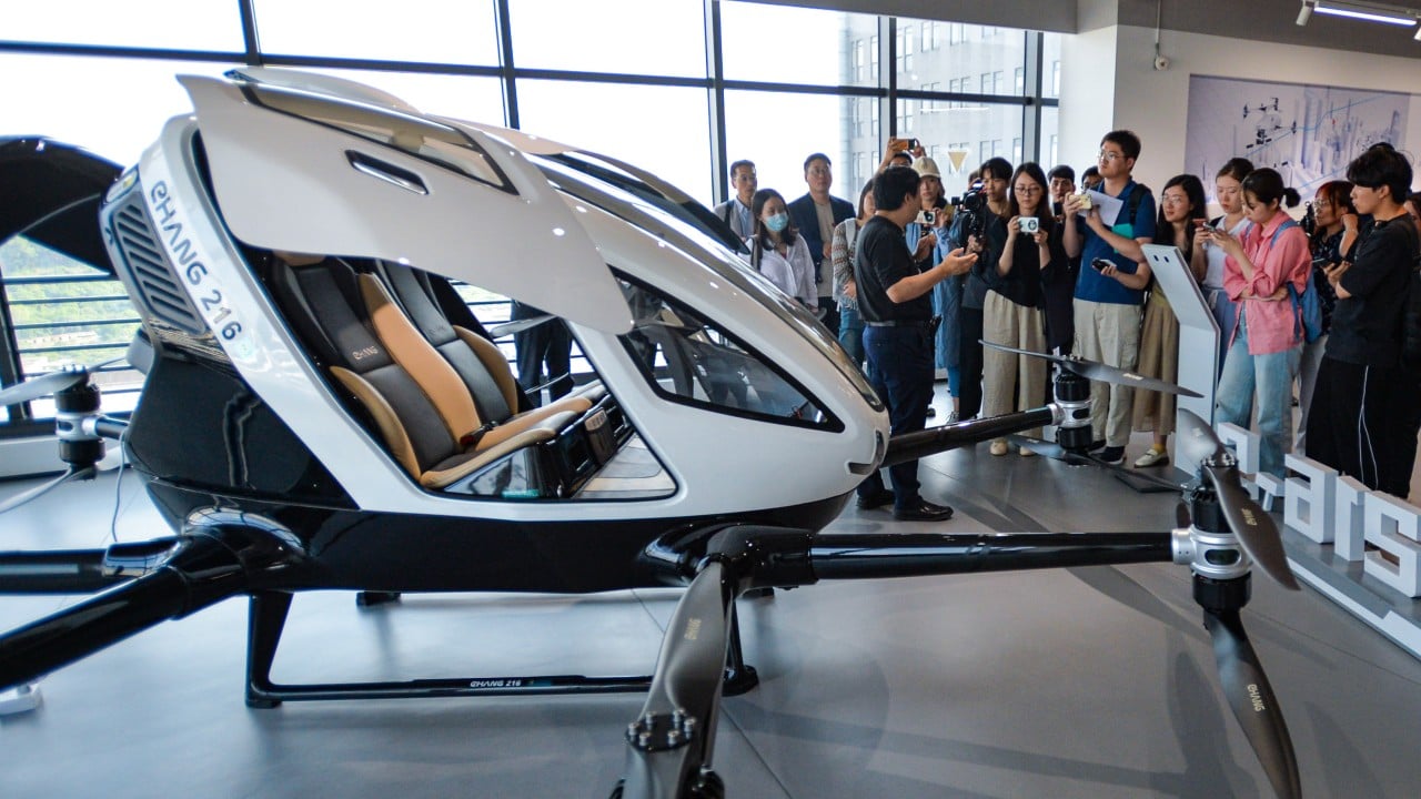 Hong Kong aims to launch passenger-carrying drones in 2 to 3 years