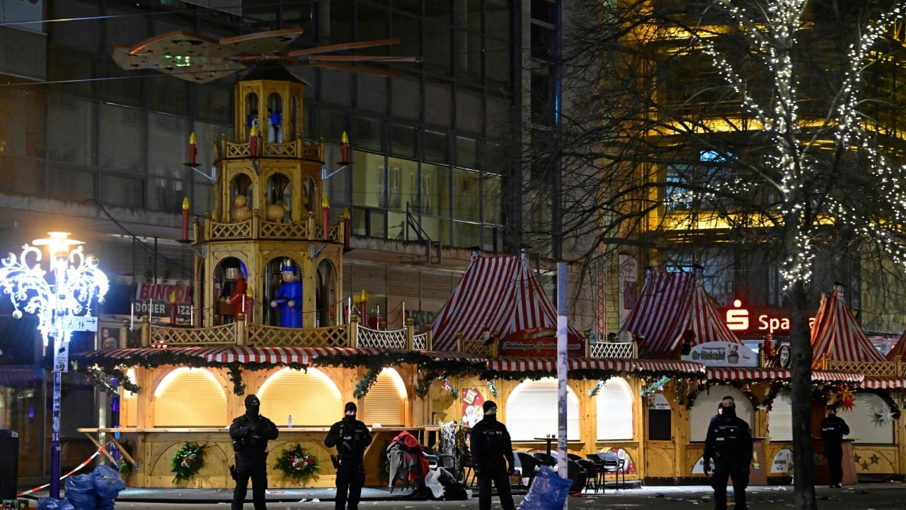 Germany thwarts Islamist plot to ram vehicle into Christmas market
