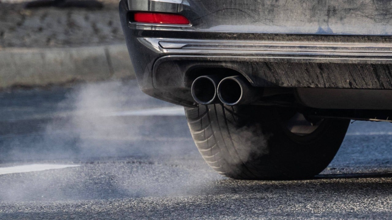 EU drops 2035 combustion engine ban in victory for carmakers