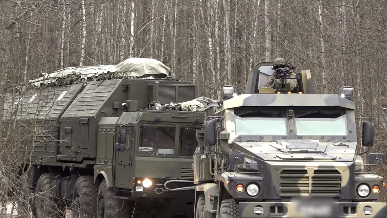 Russia’s nuclear-capable Oreshnik missiles enter service amid Trump-Zelensky peace talks